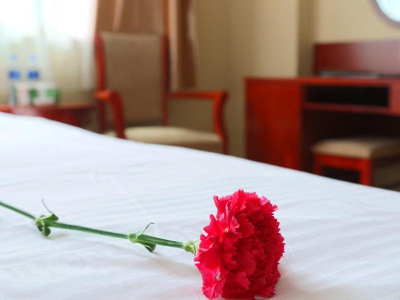 Greentree Inn Shanghai Pudong Airport Huaxia East Road Railway Station Shell Hotel Kültér fotó
