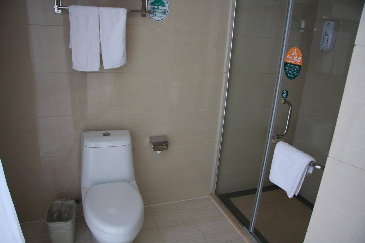 Greentree Inn Shanghai Pudong Airport Huaxia East Road Railway Station Shell Hotel Kültér fotó